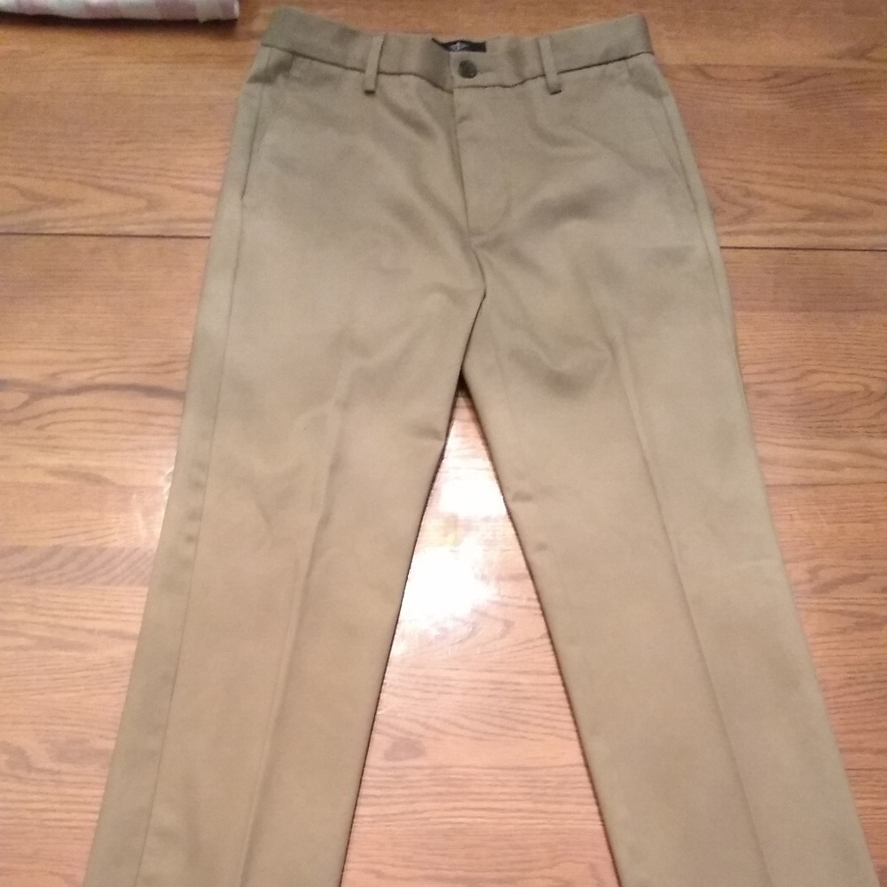 Men's Dockers Slim Fit Khaki Pants (NEW)